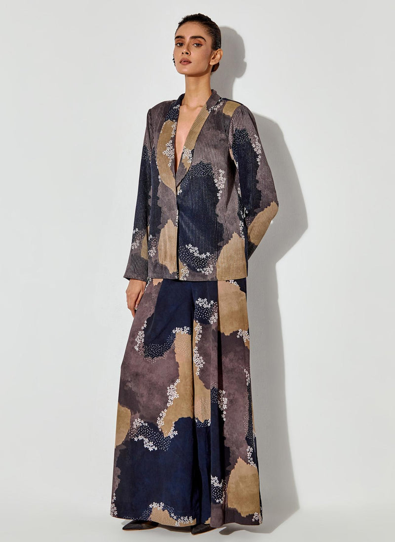 Multicolor Textured Blazer With Embroidered Collar Paired With Crepe Panelled Pants