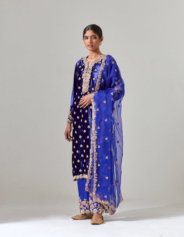 Blue Silk Velvet Kurta Set with Zardosi Hand Embroidery