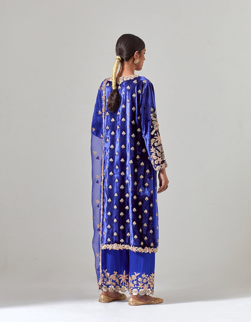 Blue Silk Velvet Kurta Set with Zardosi Hand Embroidery