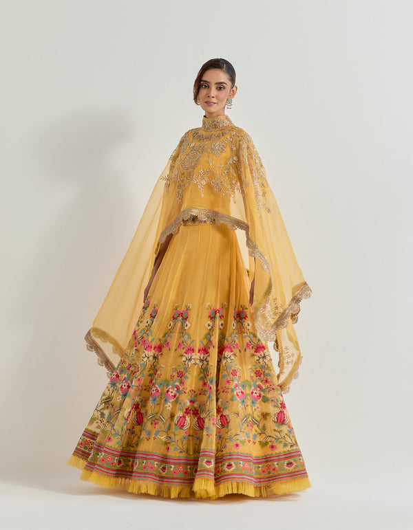 Yellow Raeth Cape With Sharara