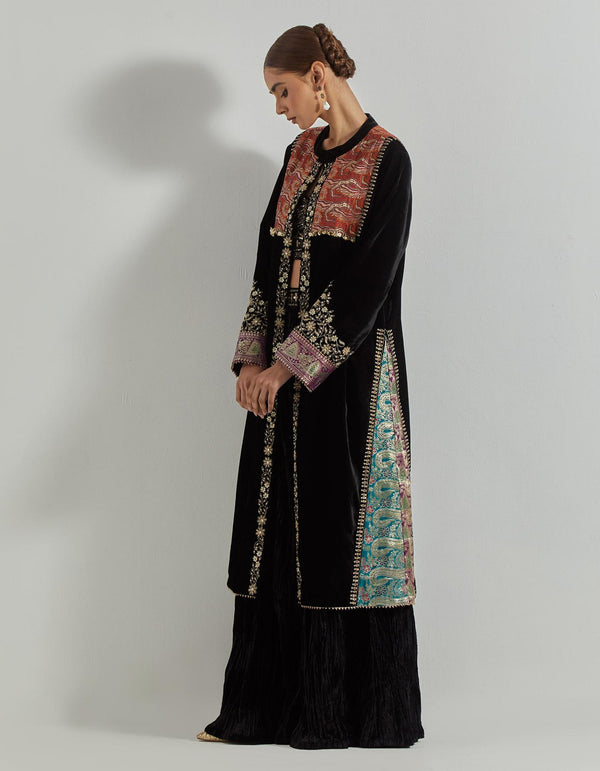 Rangrez Black Jacket Paired With Bustier & Skirt