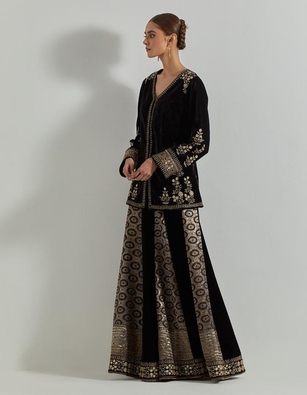 Rangrez Black Jacket Paired With Brocade And Velvet Sharara