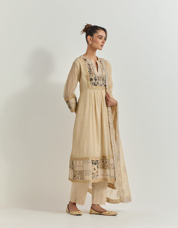 Beige Kurta Set With Gota Patti And Cross Stitch Hand Embroidery