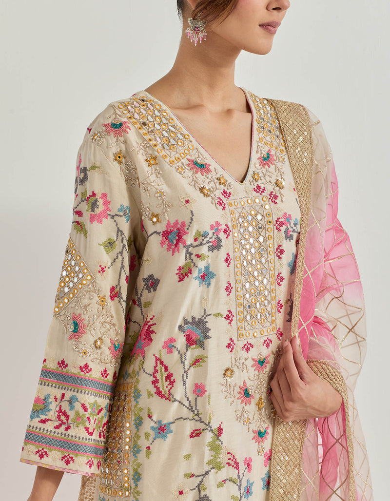 Ivory Raeth Kurta Set