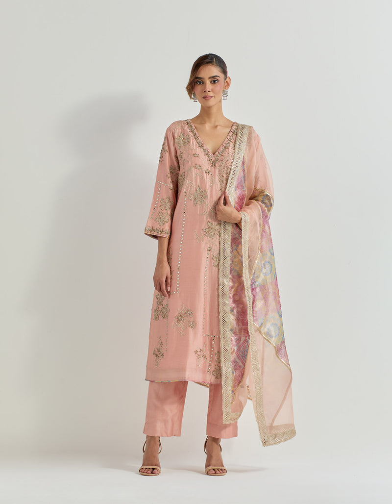 Pink Raeth Kurta Set In Chanderi