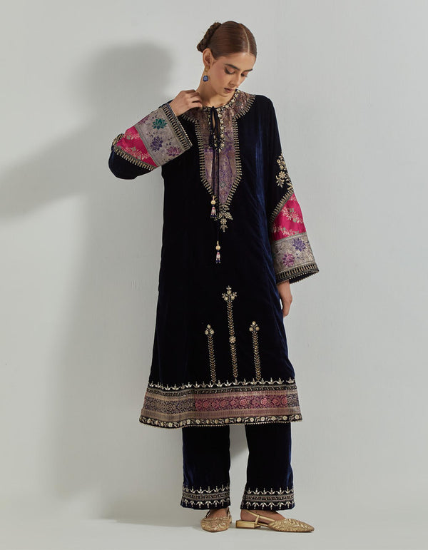 Rangrez Navy Blue Tunic Paired With Flared Pants