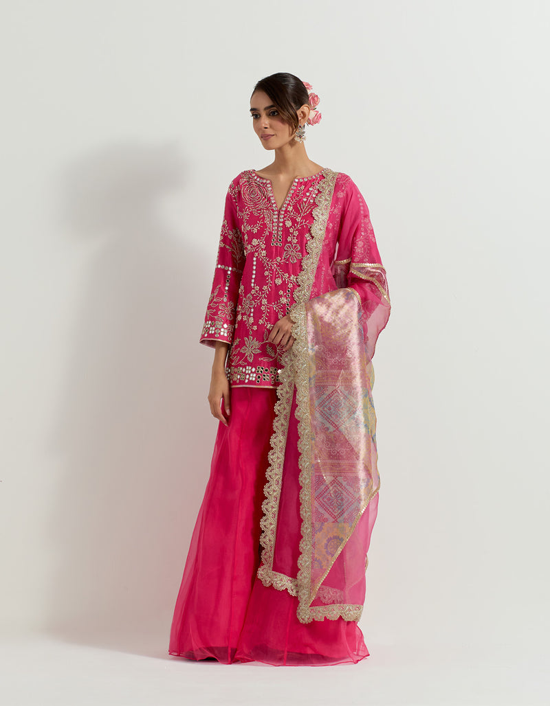 Fuchsia Raeth Sharara Set