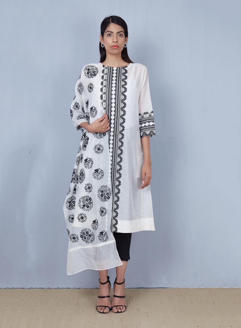 Ivory and Black Embroidered Stole